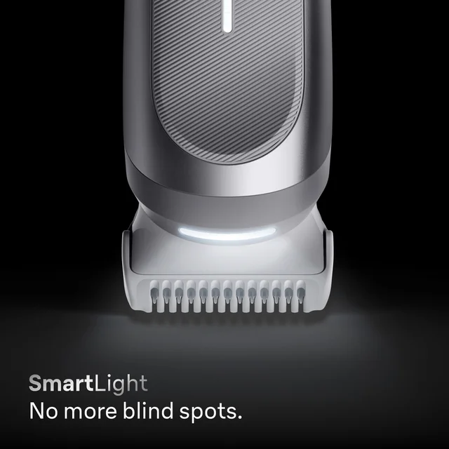 Braun SmartLight trimmer head illuminating area, for no blind spots.